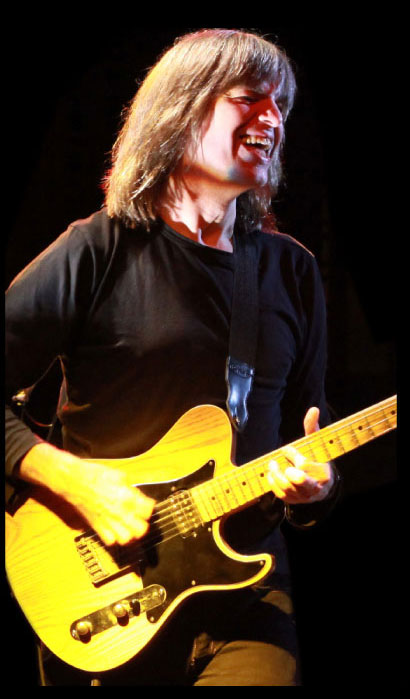 Mike Stern playing a guitar